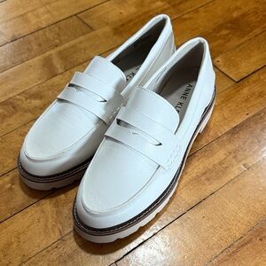 Anne Klein Women’s Everly Penny Loafer